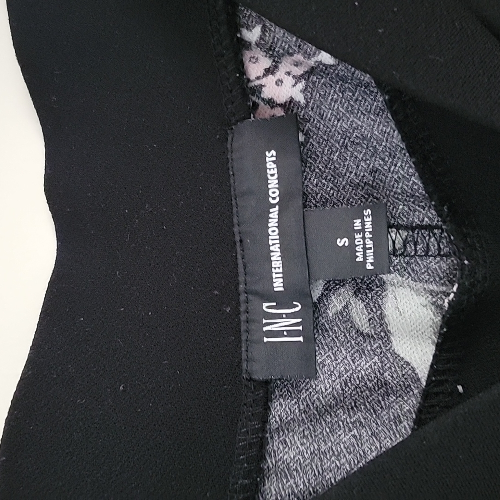 Fun Flower Pants - Picture 6 of 6